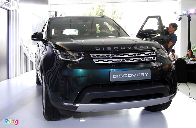 SUV loi nuoc Land Rover Discovery ra mat tai Viet Nam gia 4 ty dong hinh anh 1
