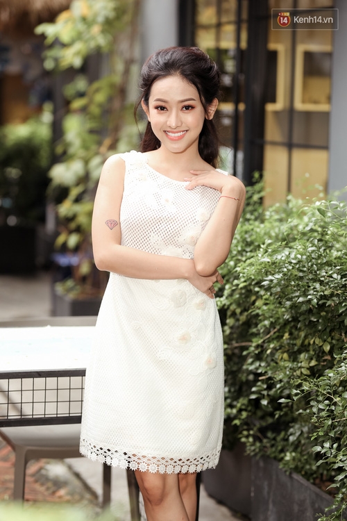 Thuý Vi ở tuổi 19: Có nghề nào kiếm tiền nhanh hơn làm người nổi tiếng đâu - Ảnh 4.