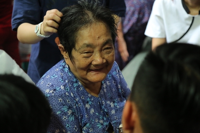Me nghe si Khanh Nam: ‘Luc vuot mat no, toi dinh ray vi toi khong nghe loi’