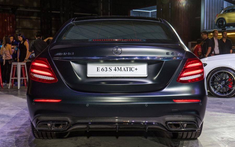 Mercedes-Benz E63 S gia 237.000 USD tai Malaysia hinh anh 5