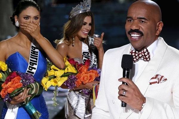 Khán giả khóc ròng vì thảm họa MC Steve Harvey tiếp tục dẫn Hoa hậu Hoàn vũ Thế giới 2017 - Ảnh 1.