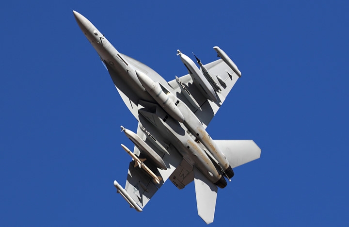 anh: suc manh may bay tac chien dien tu ea-18g growler cua my hinh 8