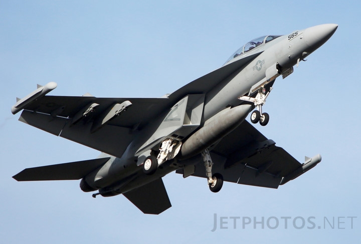 anh: suc manh may bay tac chien dien tu ea-18g growler cua my hinh 11