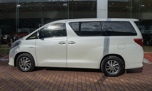 chi-tiet-toyota-alphard-limited-2014-tai-ha-noi-1