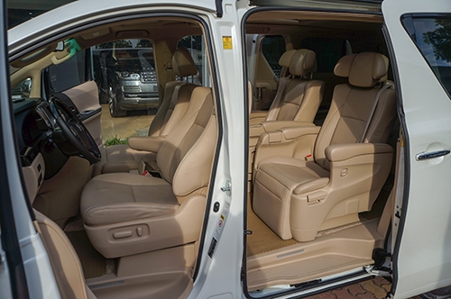 chi-tiet-toyota-alphard-limited-2014-tai-ha-noi-7