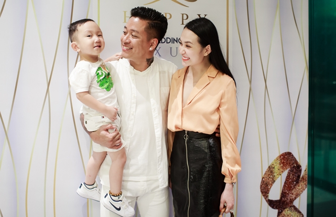 tuan-hung-cung-vo-con-den-mung-mc-thanh-trung-len-chuc-ong-chu-2