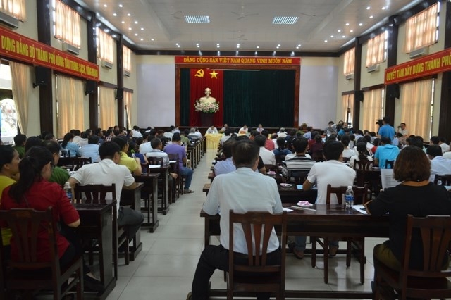 Bí thư Vũng Tàu gập người xin lỗi dân - ảnh 1