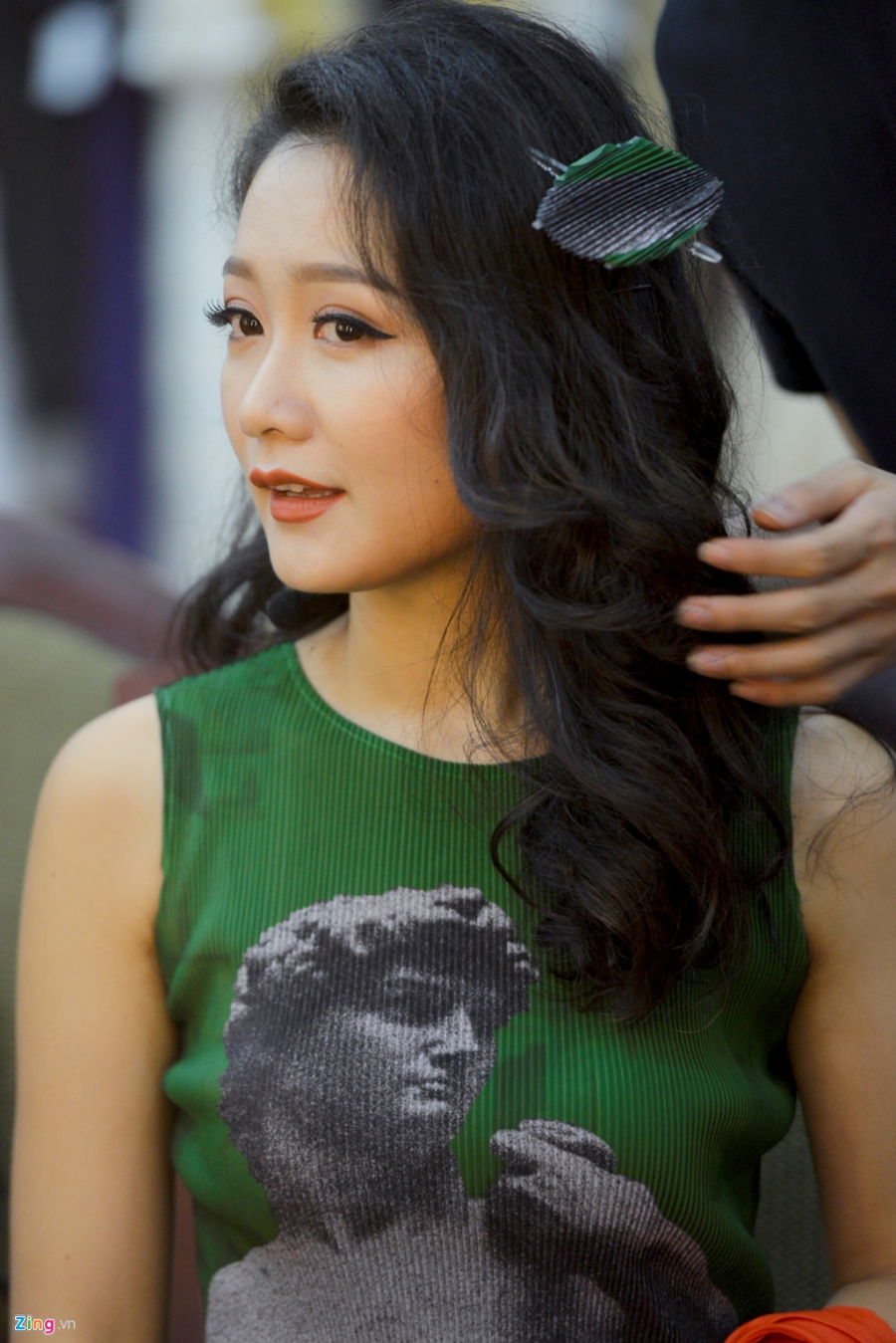 BTV Thu Ha: 'Khong the vua lam thoi su, vua chup anh bikini' hinh anh 2