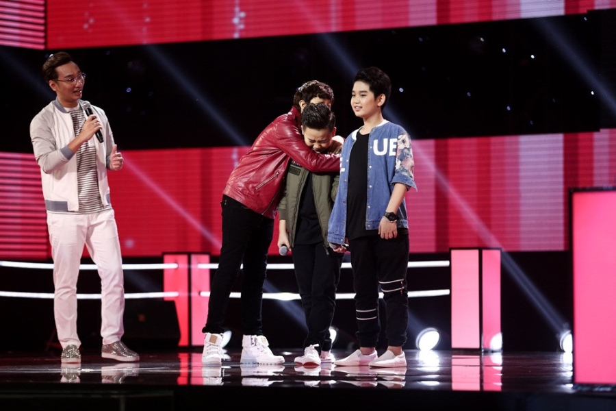 Hoc tro Vu Cat Tuong hat bolero tren san khau The Voice Kids hinh anh 5