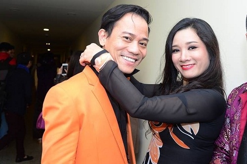 nguoi dan ong vi thanh thanh hien ma biet tich khoi lang giai tri hinh anh 2