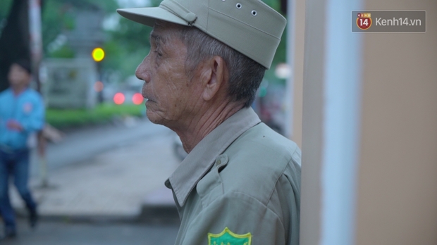 Chuyện chưa kể về bác bảo vệ mà học sinh chuyên Lê Hồng Phong cúi đầu chào mỗi ngày: Hiệp sĩ xích lô 21 lần bắt cướp - Ảnh 10.