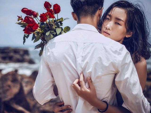 Chúng tôi cùng cười khi hồi tưởng lại những ngày trẻ trung khờ dại ấy (Ảnh minh họa) 