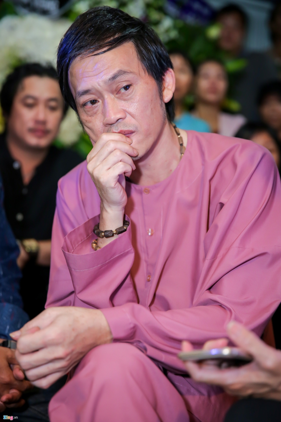 Danh hai Hoai Linh den tu biet nghe si Khanh Nam luc 1h sang hinh anh 6