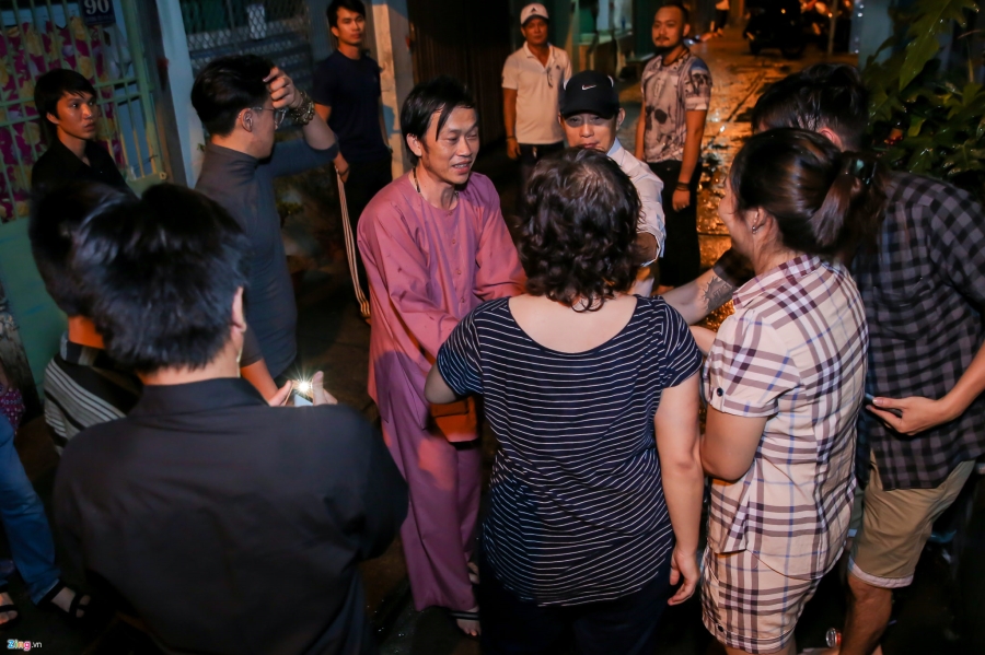 Danh hai Hoai Linh den tu biet nghe si Khanh Nam luc 1h sang hinh anh 8