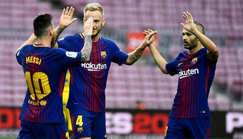 messi-lap-cu-dup-barca-thang-tren-san-khong-khan-gia-o-la-liga-1