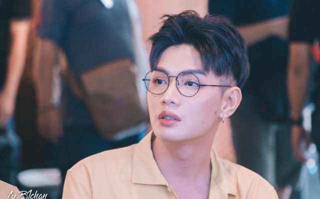 Đào Bá Lộc đang làm dậy sóng cư dân mạng bởi câu chuyện tình trong quá khứ với nam MC - danh hài nổi tiếng.