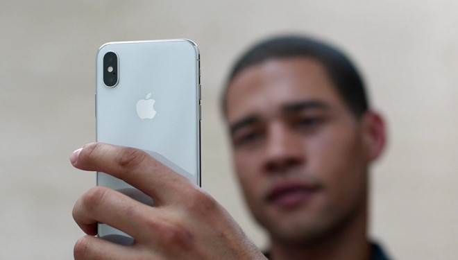 999 USD la chuyen nho, nguoi dung muon mua iPhone X ban 1.150 USD hinh anh 1