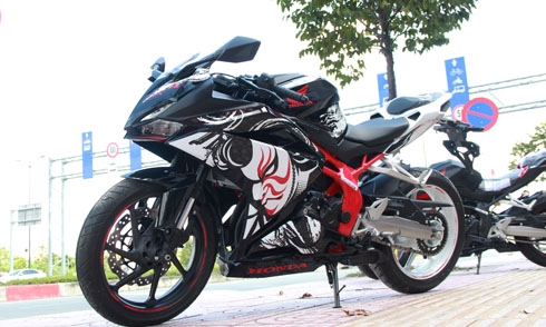 honda-cbr250rr-ban-dac-biet-dau-tien-ve-viet-nam-gia-hon-200-trieu
