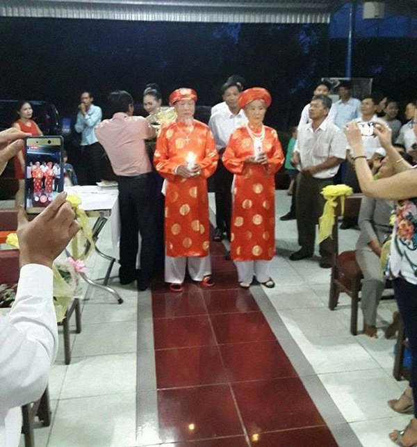 chau trai khoe 