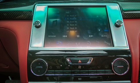 anh-chi-tiet-maserati-quattroporte-10