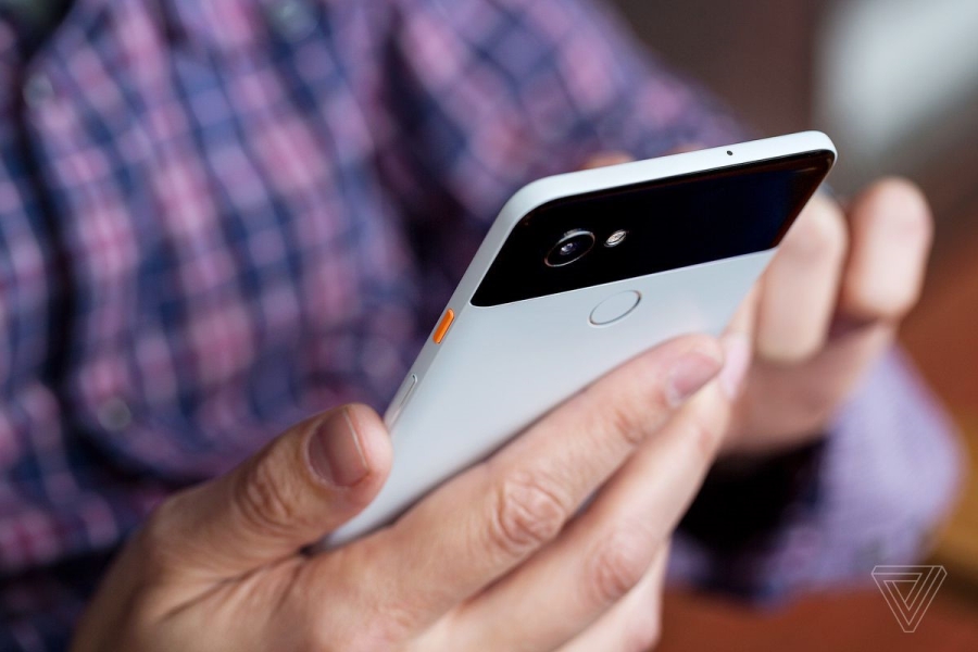 Anh thuc te bo doi 'sat thu iPhone' tu Google hinh anh 2