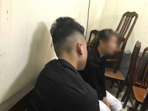 Cô gái trẻ bị lột đồ tại phố Hàng Mã đêm Trung thu: Tôi bị người phụ nữ cắn vào mặt nên mới có hành động tự vệ - Ảnh 3.