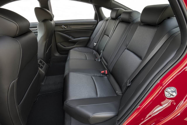 Honda Accord 2018 có giá từ 536 triệu đồng - 4