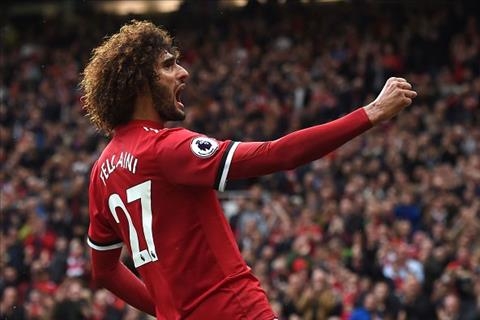 Ryan Giggs tiet lo bi quyet thanh cong cua Fellaini qua cac doi HLV hinh anh
