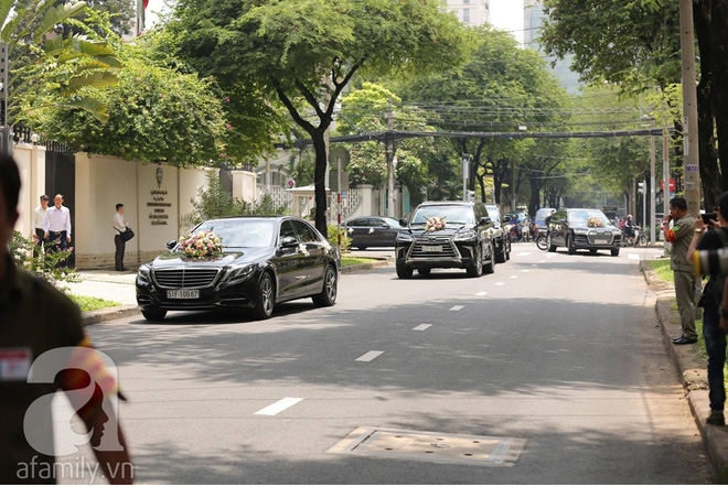 Trực tiếp: Đặng Thu Thảo ngấn lệ xúc động trong giây phút làm lễ tại nhà trai - Ảnh 3.