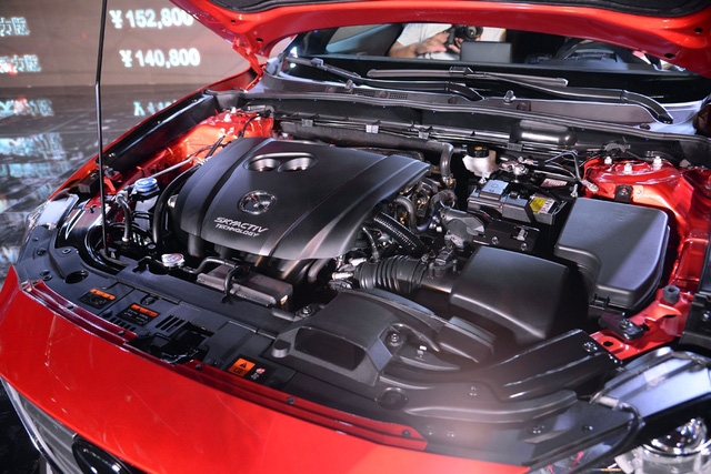 Crossover cỡ nhỏ khiến nhiều người phát thèm Mazda CX-4 bất ngờ xuất ngoại - Ảnh 7.