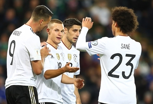 duc-gianh-ve-du-world-cup-2018-du-thieu-neuer-ozil