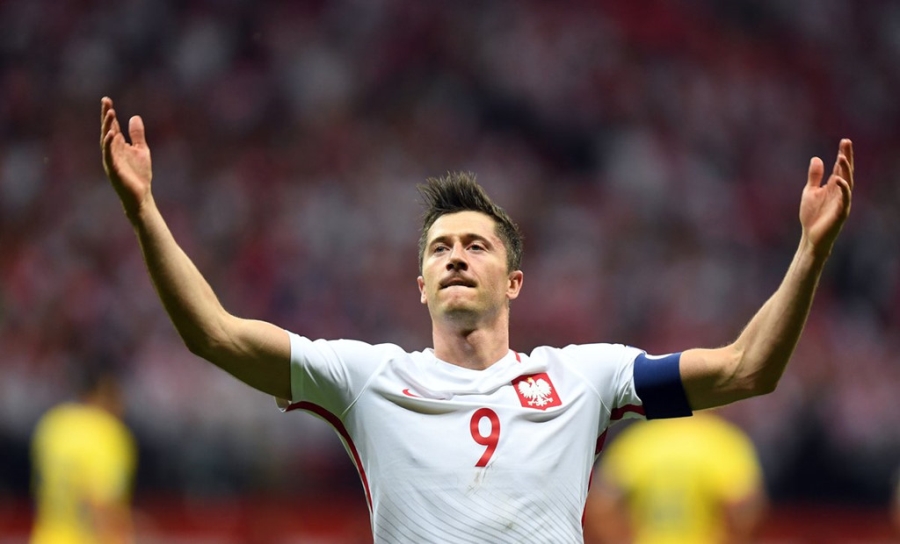 Lewandowski pha ky luc cua Ronaldo o vong loai World Cup hinh anh 5