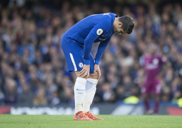 Chấn thương của Morata đẩy Chelsea vào thế khó
