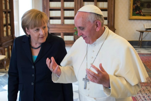  Giáo hoàng Francis và Thủ tướng Đức Angele Merkel (Ảnh: Getty) 