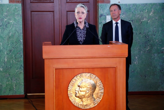  Chủ tịch Ủy ban Nobel Na Uy, bà Berit Reiss-Andersen, thông báo giải Nobel Hòa bình 2017 (Ảnh: Reuters) 