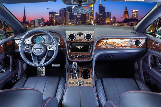 Cận cảnh Bentley Bentayga cá nhân hóa độc nhất Việt Nam - Ảnh 8.