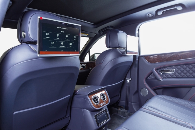 Cận cảnh Bentley Bentayga cá nhân hóa độc nhất Việt Nam - Ảnh 16.
