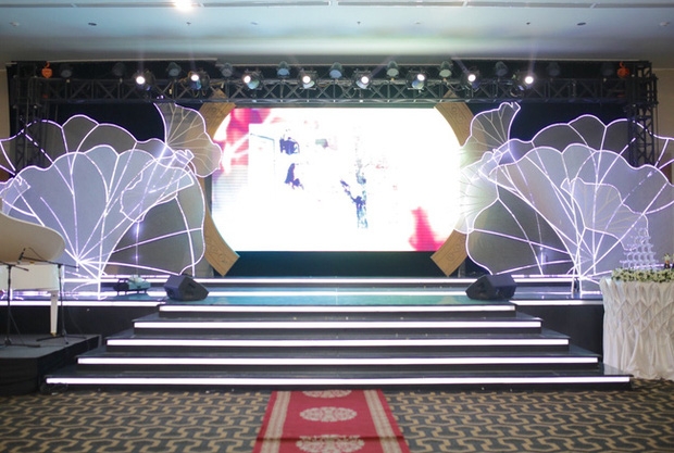 Điểm lại những đám cưới xa hoa, đình đám trong showbiz Việt khiến công chúng xuýt xoa - Ảnh 19.