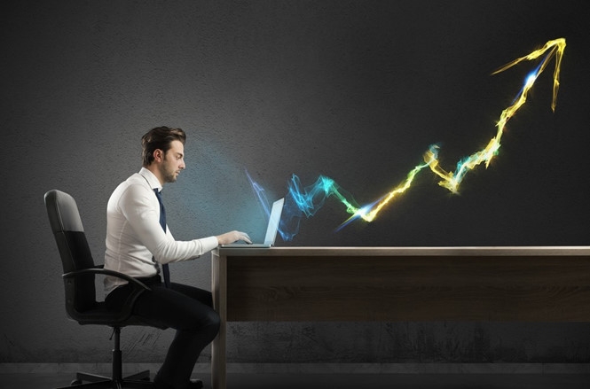 Làm việc quá sức có thể giết chết bạn nếu bạn đã có bệnh tim /// Shutterstock
