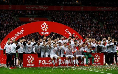 ba-lan-di-thang-toi-world-cup-dan-mach-da-play-off-1