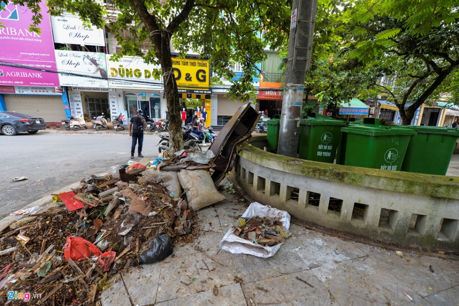 'Nui rac' dai hang tram met ngap thi xa Son Tay hinh anh 7