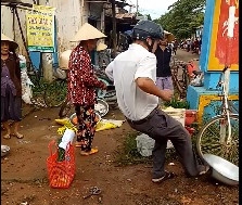 Vu truong cong an xa da vang thau ca: Nguoi dan khong nhan den bu hinh anh 1