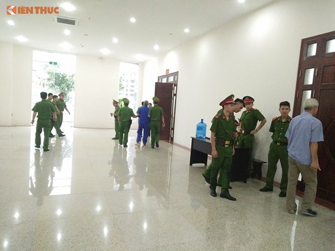 Nhung hinh anh dau tien phien phuc tham Nguyen Van Tinh-Hinh-3