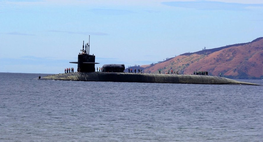 Tàu ngầm hạt nhân USS Michigan. Ảnh: AP