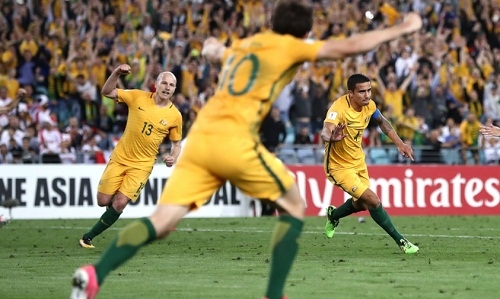 tim-cahill-lap-cu-dup-australia-doat-ve-play-off-world-cup-2