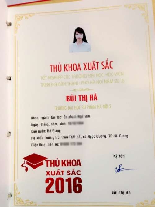Hơn một năm trôi qua, Thủ khoa Bùi Thị Hà vẫn mong ngóng, chờ đợi cơ hội để hiện thực ước mơ thi vào biên chế giáo viên của tỉnh Hà Giang.