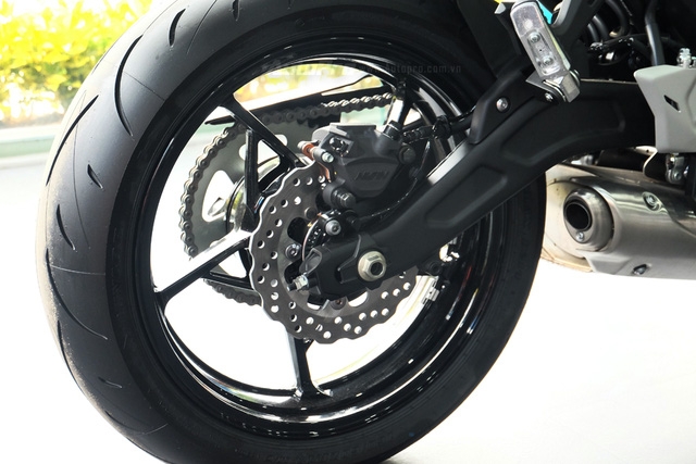 Kawasaki Ninja 650 2018 với màu sơn mới xuất hiện tại Việt Nam, giá bán 288 triệu Đồng - Ảnh 9.