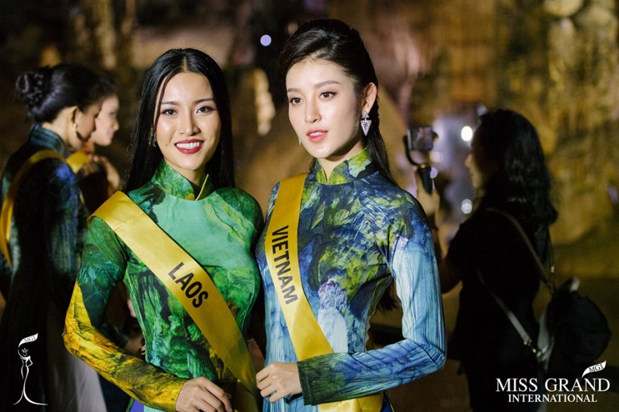 Thi sinh Hoa hau Hoa binh Quoc te chup anh ao dai o dong Thien Duong hinh anh 4