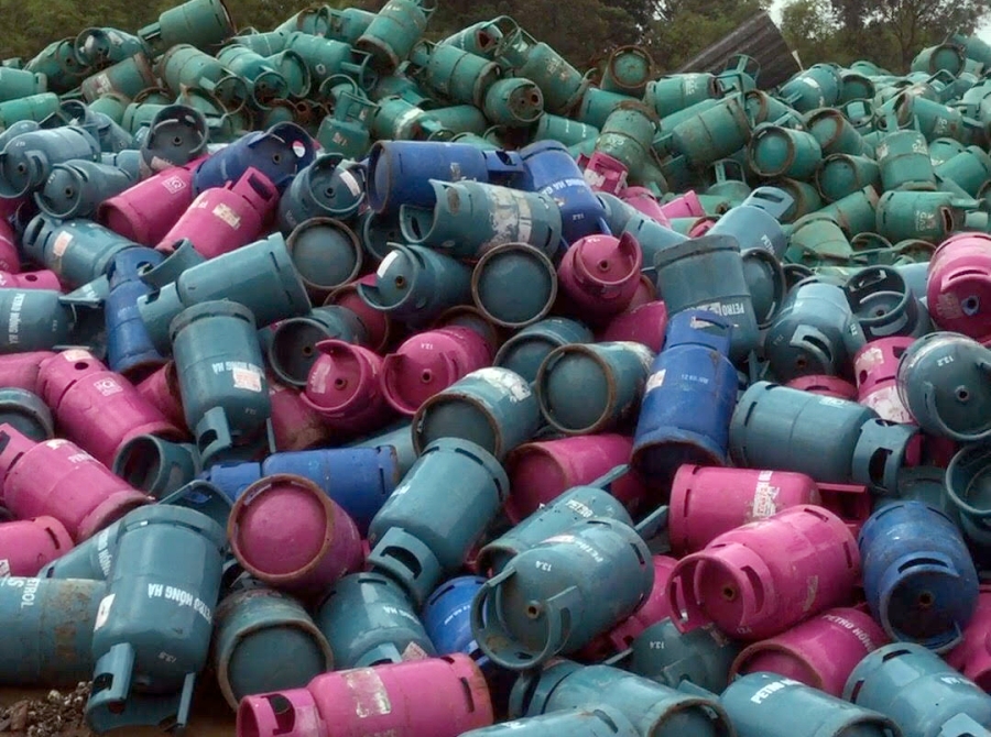 Tiềm ẩn mối nguy hiểm từ những bình gas bị cắt tai, mài vỏ, thay đổi nhãn mác - Ảnh 3.