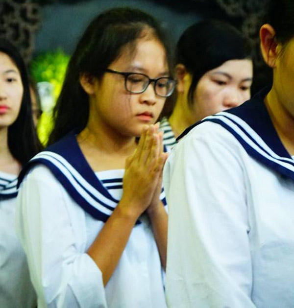 dong nguoi tien biet thay giao van nhu cuong ve coi vinh hang - 3
